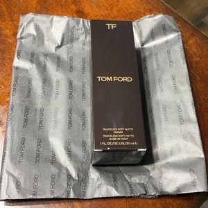 Tom Ford Traceless Soft Matte Primer